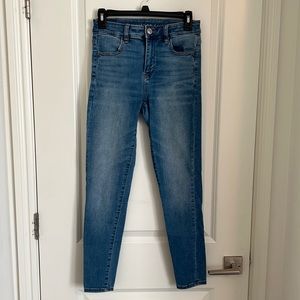 American Eagle High Rise Jegging